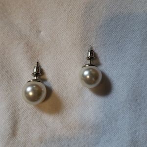Pearl earrings